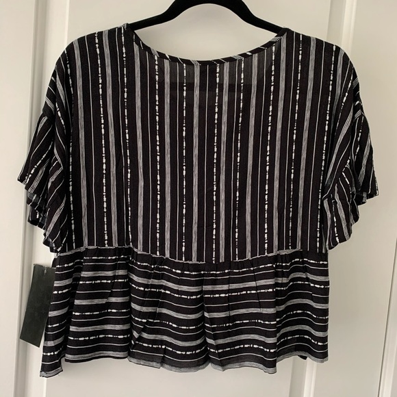 NWT Paper Crane Black and White Blouse XS - Picture 6 of 6